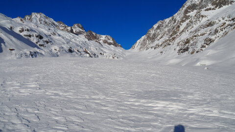 Nem volt nehéz túra csak hosszú volt. 1700 métert mentem felfele 8h alatt, nem volt meredek az út, nekem nagyon tetszett