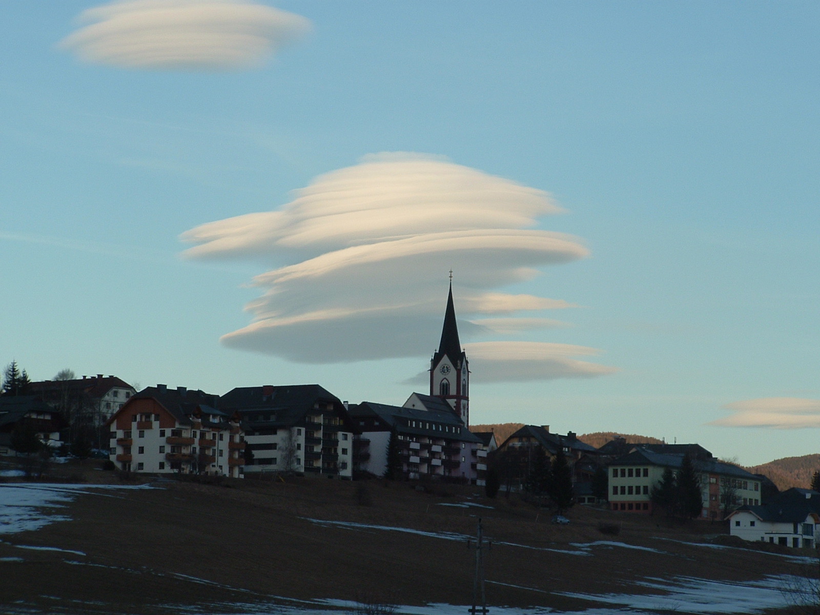 UFO-k Mariapfarr fölött