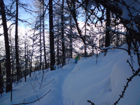 Jobbra tartva visszatérhetsz a pályára