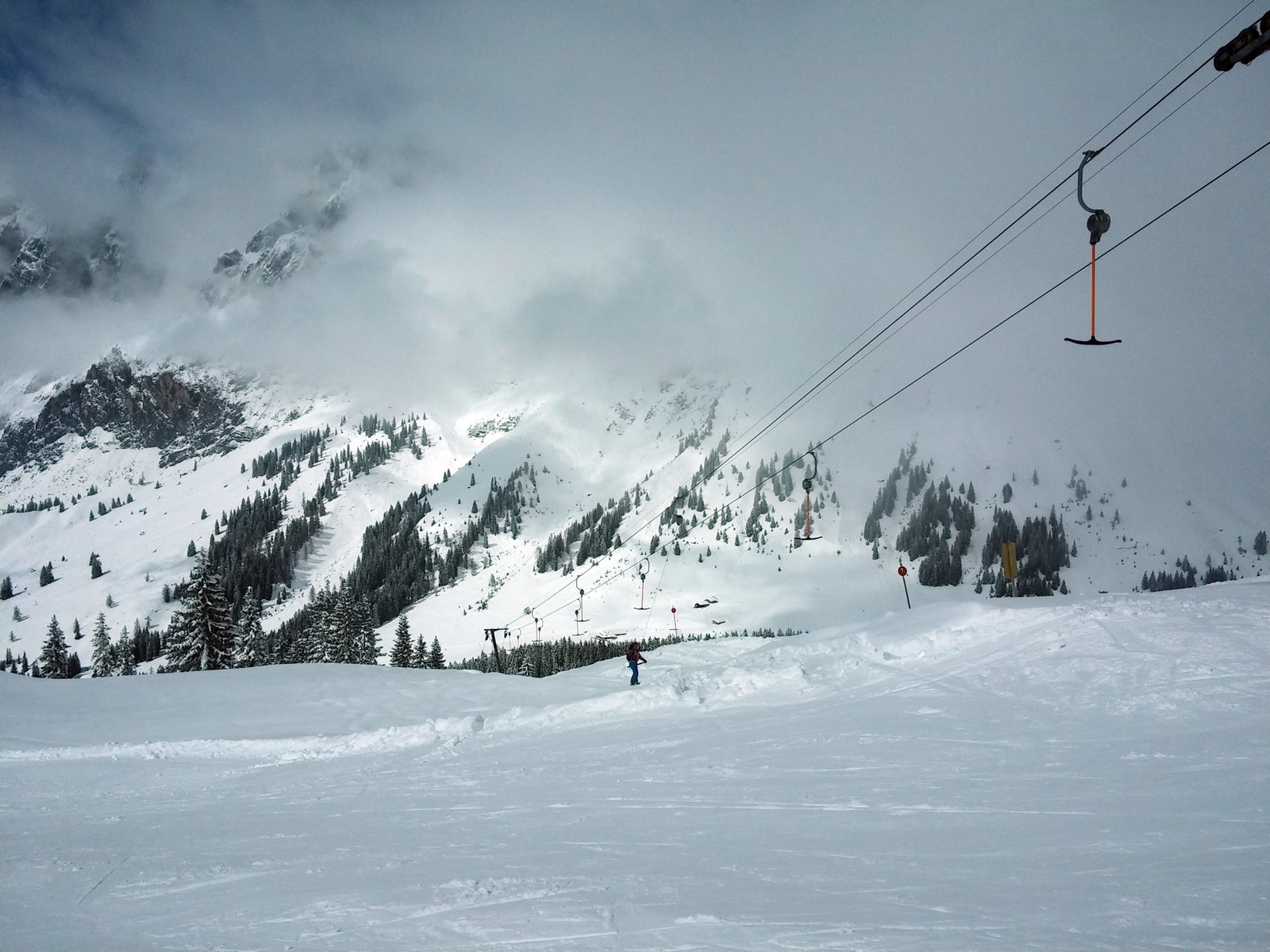 Magányos snowboardos (Roßwieslift)