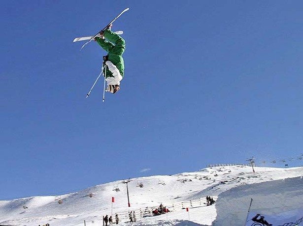 A levegő Urai - Fotó: David Scott - snow.co.nz - Kattints a képre a nagyításhoz