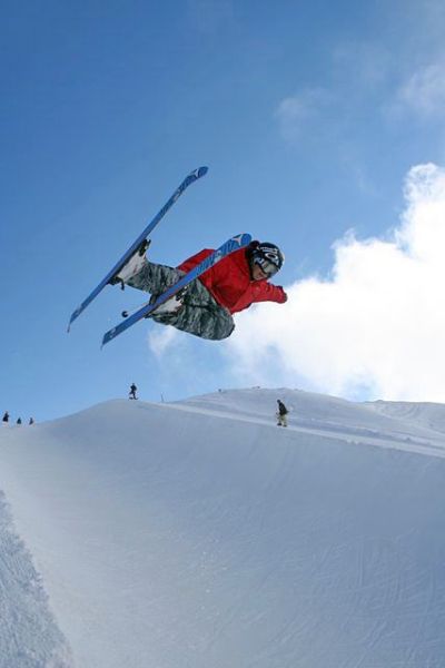 Félcső Új-Zélandon - Fotó: David Scott - snow.co.nz - Kattints a képre a nagyításhoz