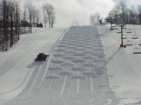 Így készül egy buckapálya