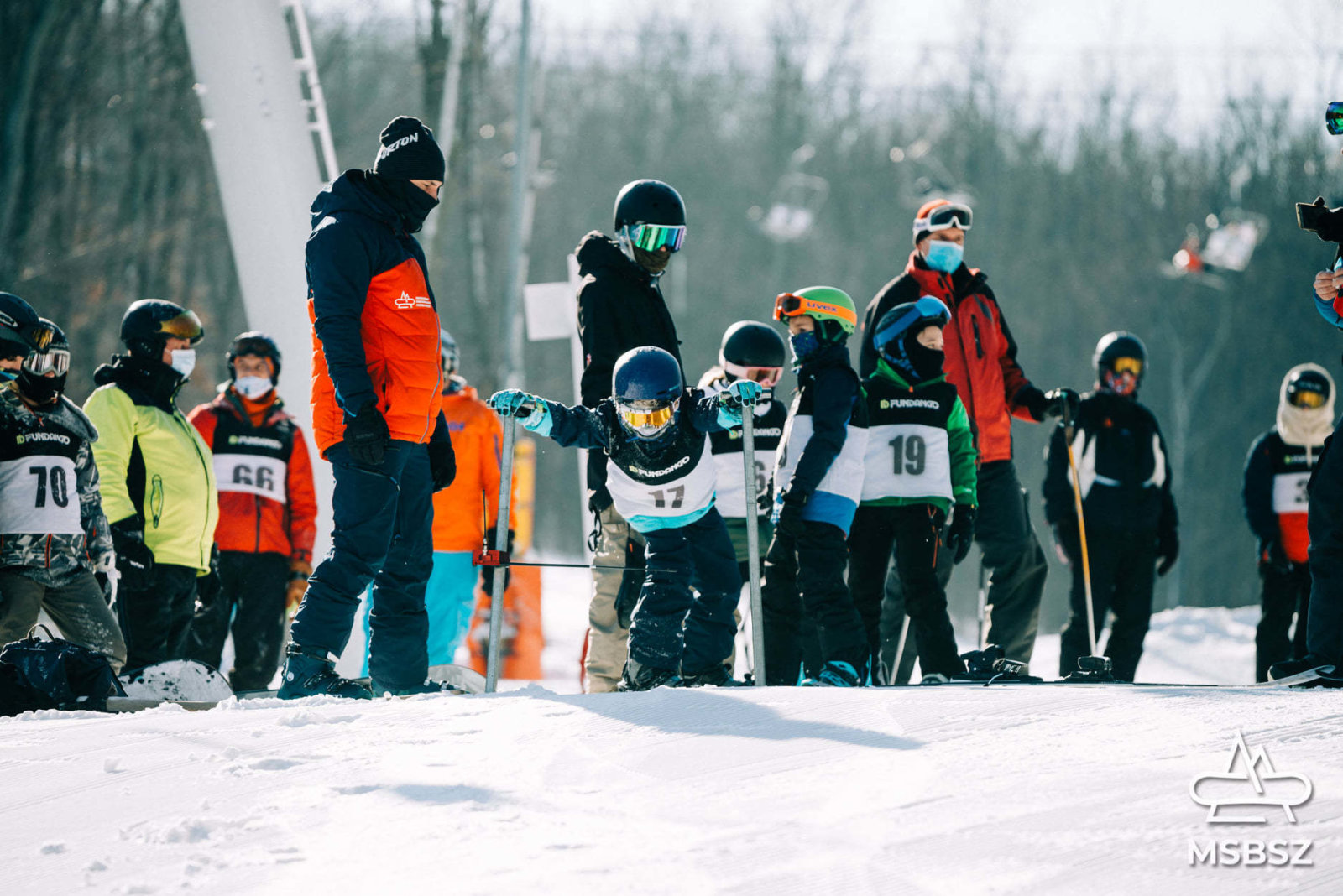 Versenyzők a rajtvonalnál | Fotó: MSBSZ
