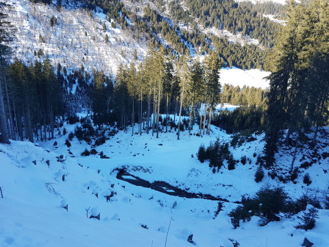 2020.12.19. Angertal hátsó, a nagykör bejárása gyalog.