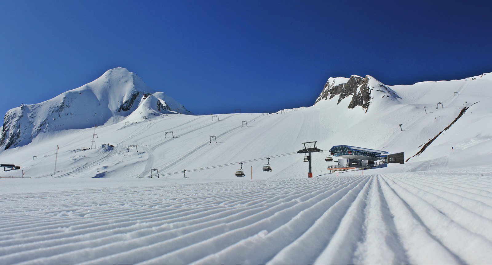 Síelés Karácsonykor, Húsvétkor, az őszi szünetben ? Ugyan már; itt van nekünk június ;)