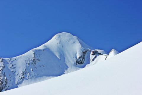 Kitzsteinhorn bujkál a háttérben