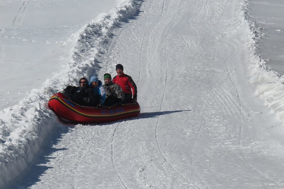 Animation---Rafting-on-snow.jpg