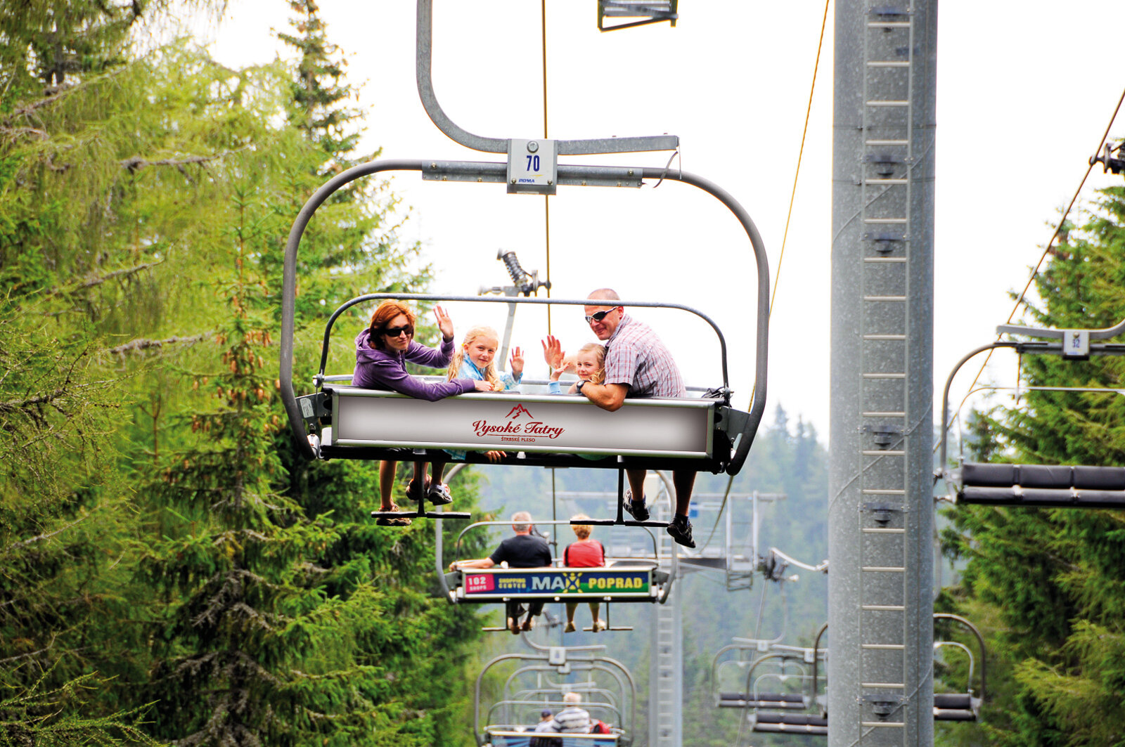 Lanovkázás a Magas-Tátra egyik legszebb vidékén, a Csorba-tónál | Kép: Marek Hajkovsky