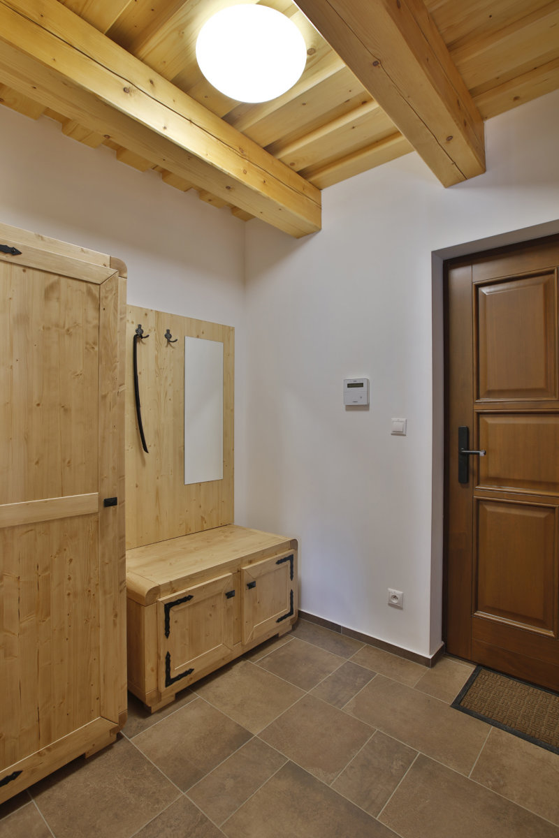 Chaletek / üdülőházak - bejárat