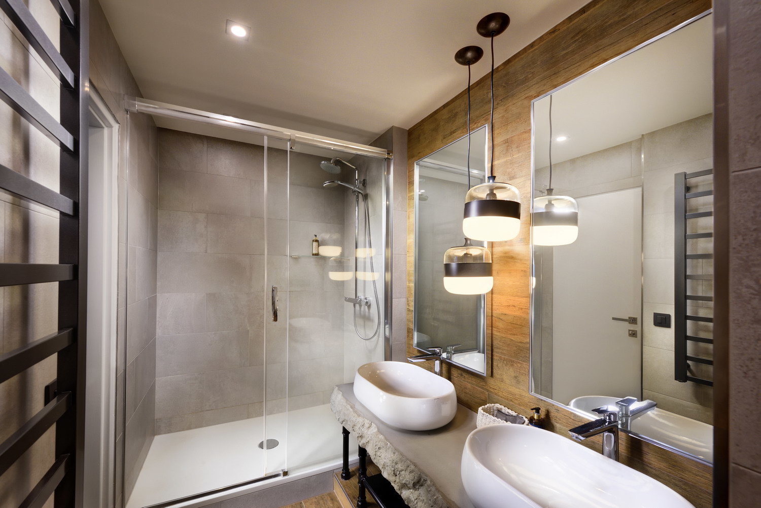 2-4 fős standard kétlégterű szoba