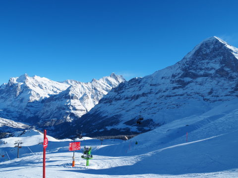 az Eiger csúcsa Männlichenről