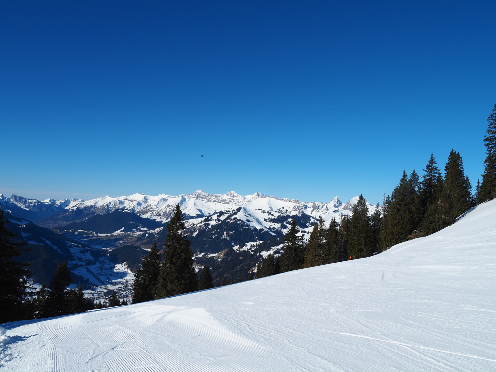 nyugat felé hátul a hőlégballon