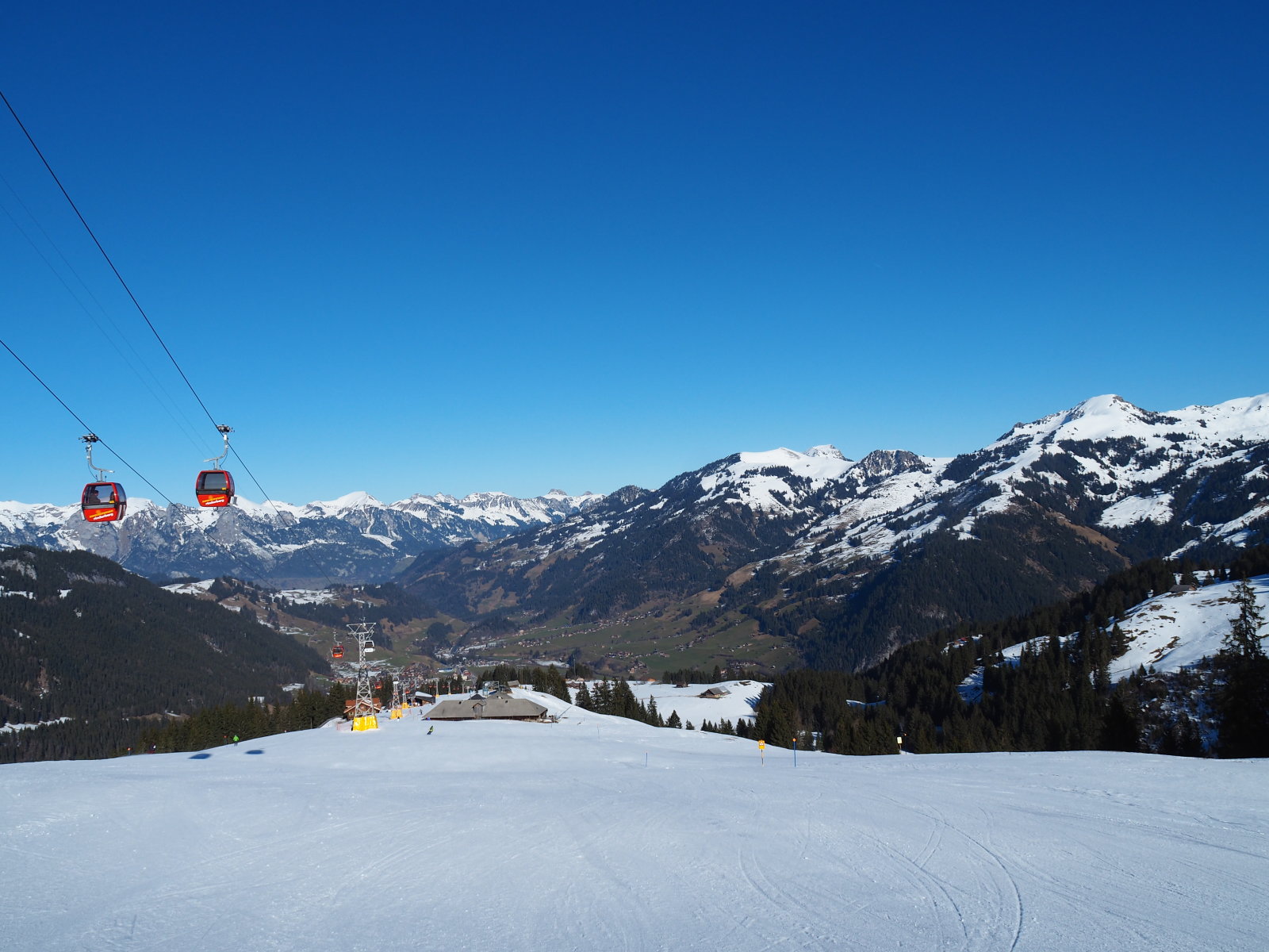 a völgyben tavasz van