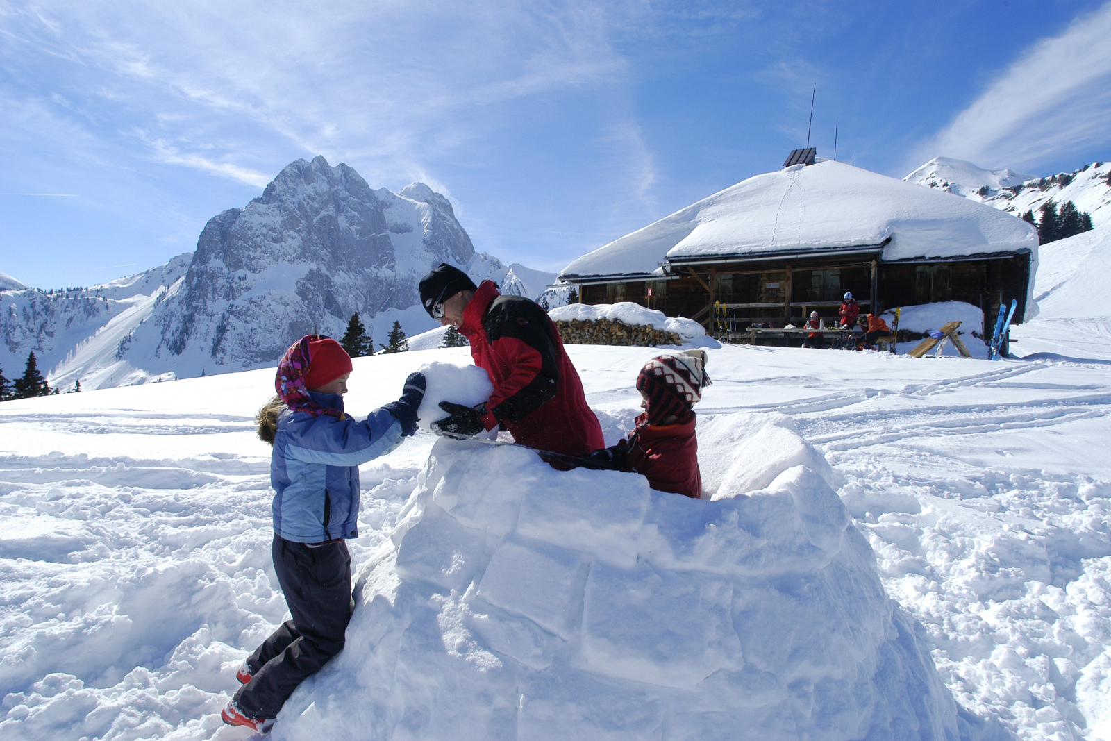 Igluépítés Gummfluh-ban