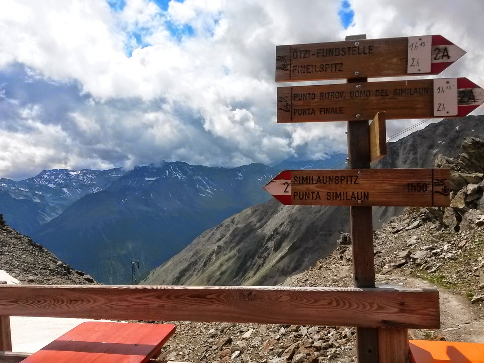 A Similaun Hütte teraszán 3000 méter fölött (3019)