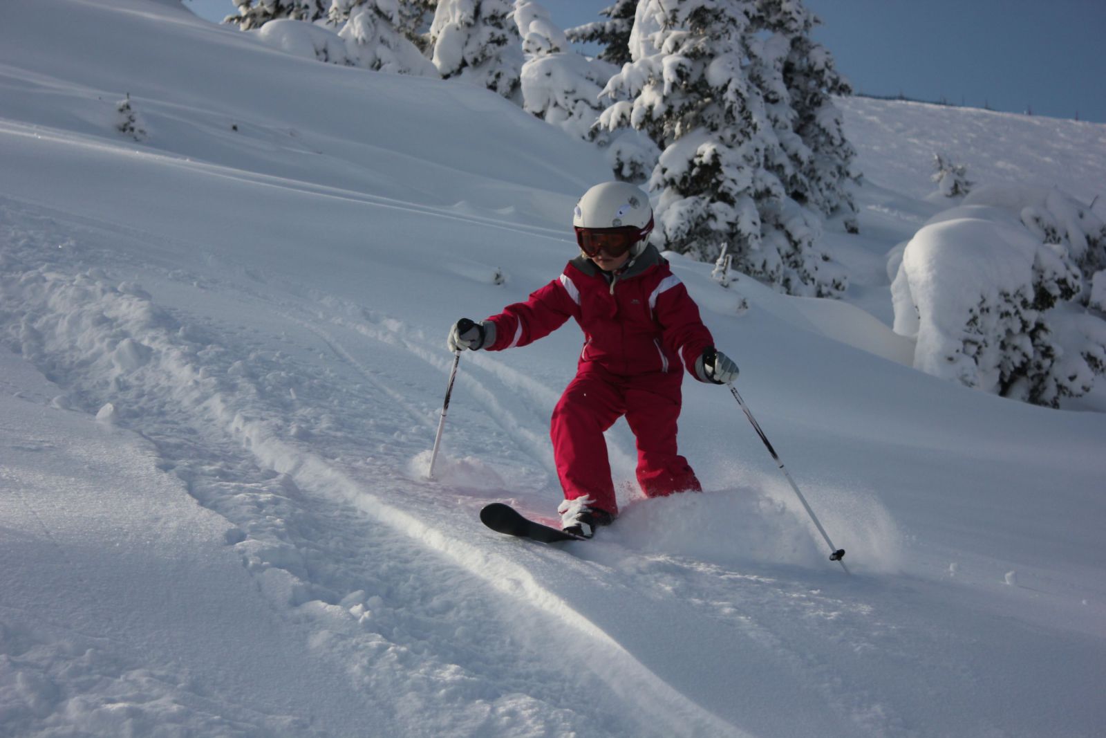 Teljesen kezdő gyermek a 4. nap után! Hihetetlen? Velünk nem az ! - www.sielj3000meteren.hu