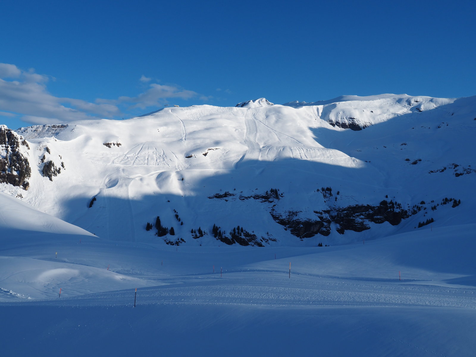 szemben a fekete 10-es pálya