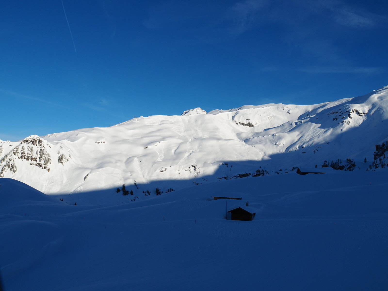 9:15-kor 2100 méter felett kezd besütni a nap