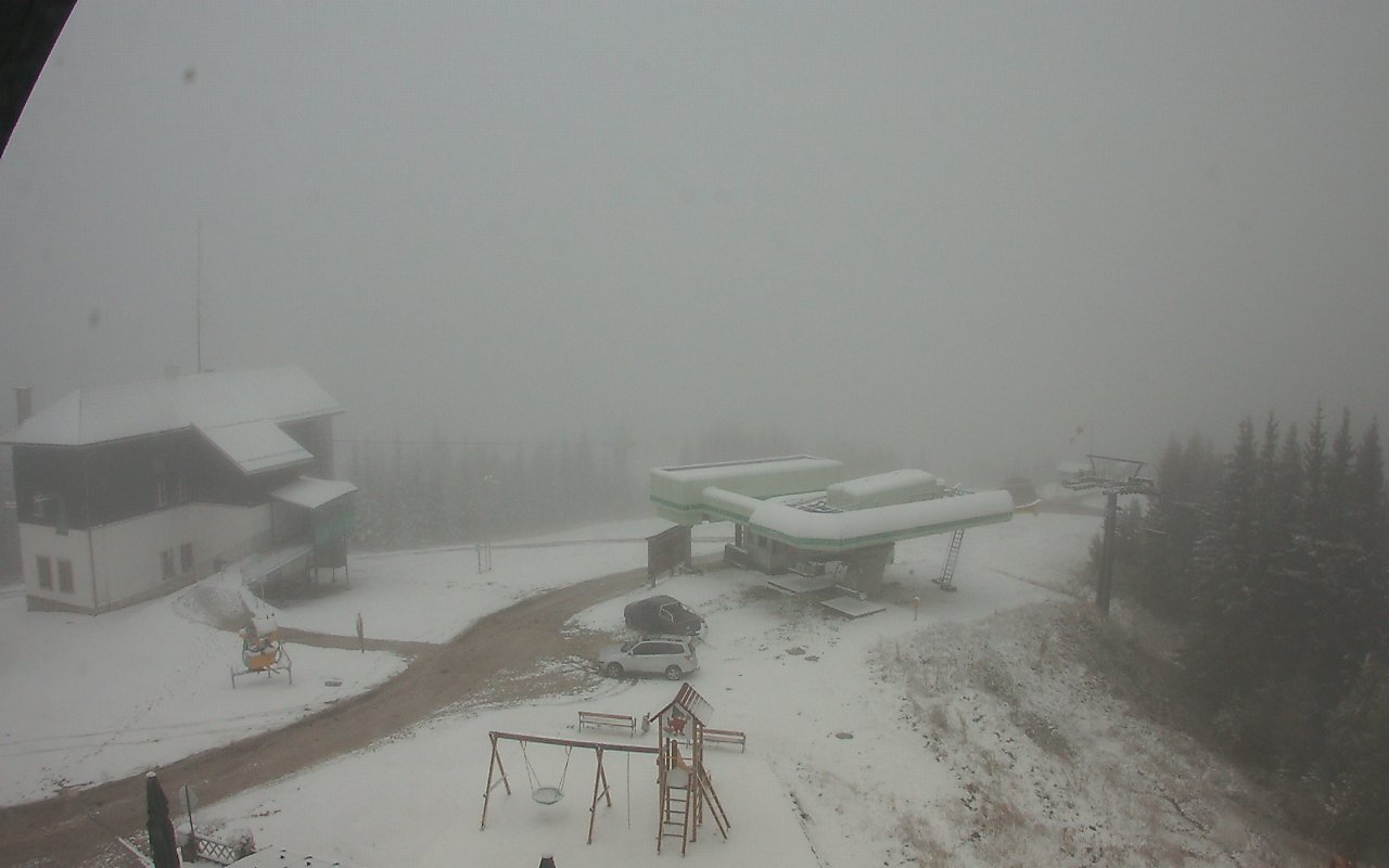 Mariazell is fehéredik - Fotó: webkamera