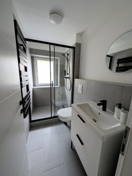 Emelet, 2 hálószobás apartman - kisszoba franciaággyal