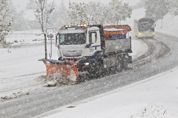 A szezon első hótolói - Philipp Steurer