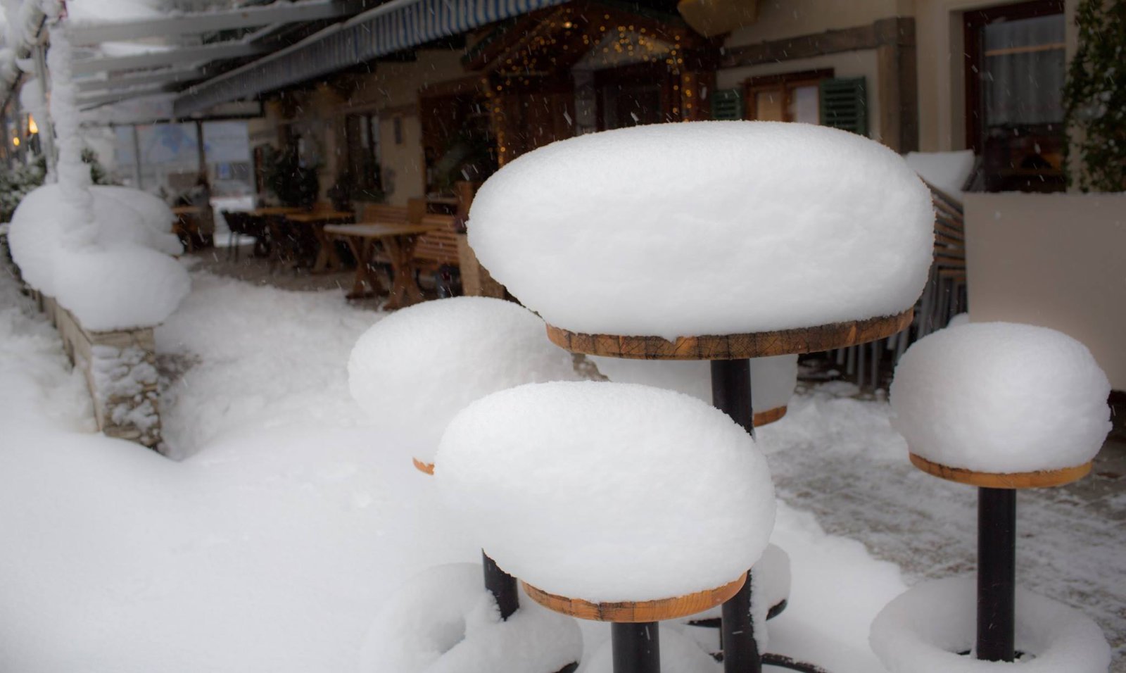 Sölden, ma reggelre 70 cm hó, hétvégén verseny lesz!