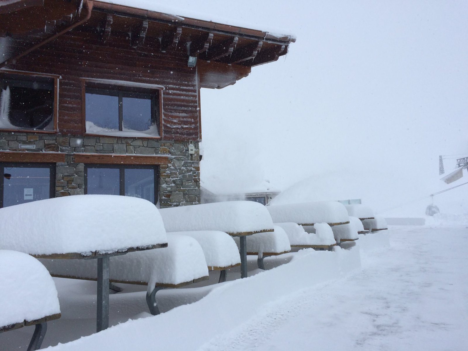 Hintertux (Facebook/Hintertuxer Gletscher)