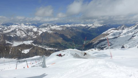 Lärmstange 2 lift leendő felső állomása a Kaserer 1 felső állomásától.