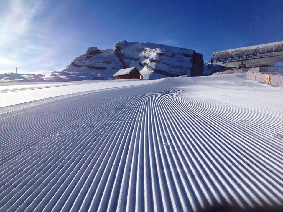 Hétfő: napsütéses reggel tegnap (Kép: Funivie Madonna di Campiglio)