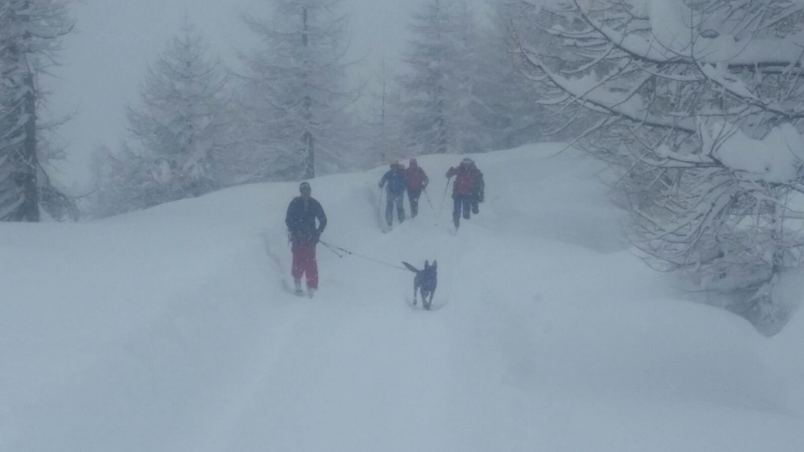 Úton a segítség (Kép: Olasz Hegyimentők / Soccorso Alpino e Speleo Piemontese)