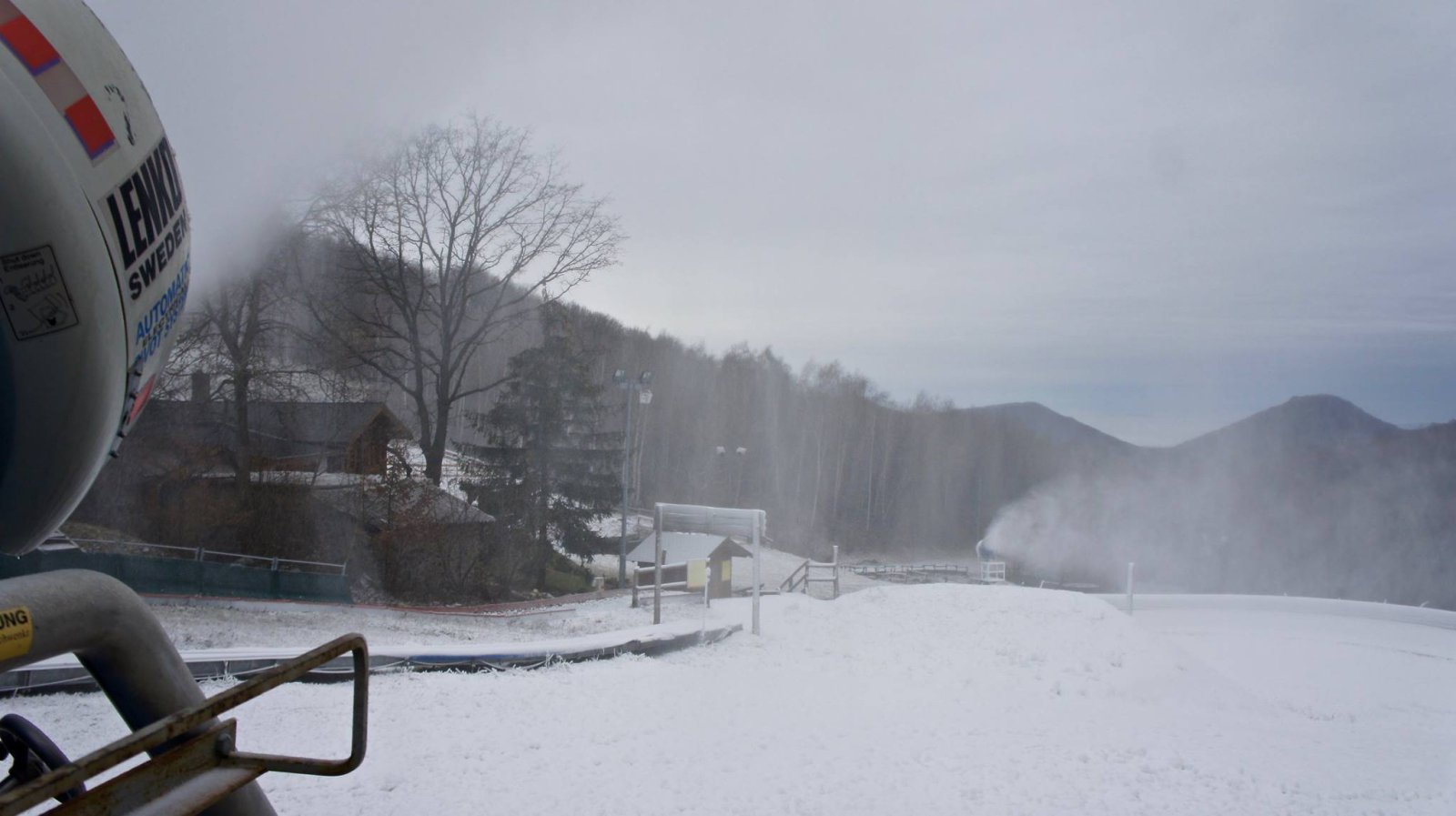Hóágyúzás ma reggel (Kép: Mátraszentistváni Sípark)