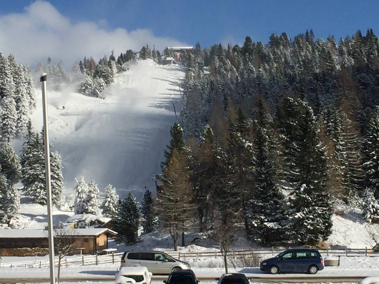Készülnek a holnapi nyitásra Kép: Turracher Höhe