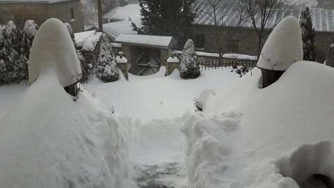 Nymfaio település (1350 m) (Kép: www.forecastweather.gr)
