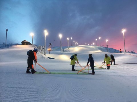 Készítik, injekciózzák a pályát a mínuszban
