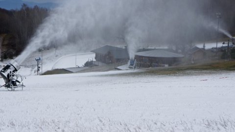 Hóágyúzás ma reggel (Kép: Mátraszentistváni Sípark)