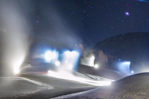 Hóágyúzás éjjel