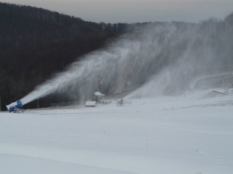 Hóágyúzás nappal