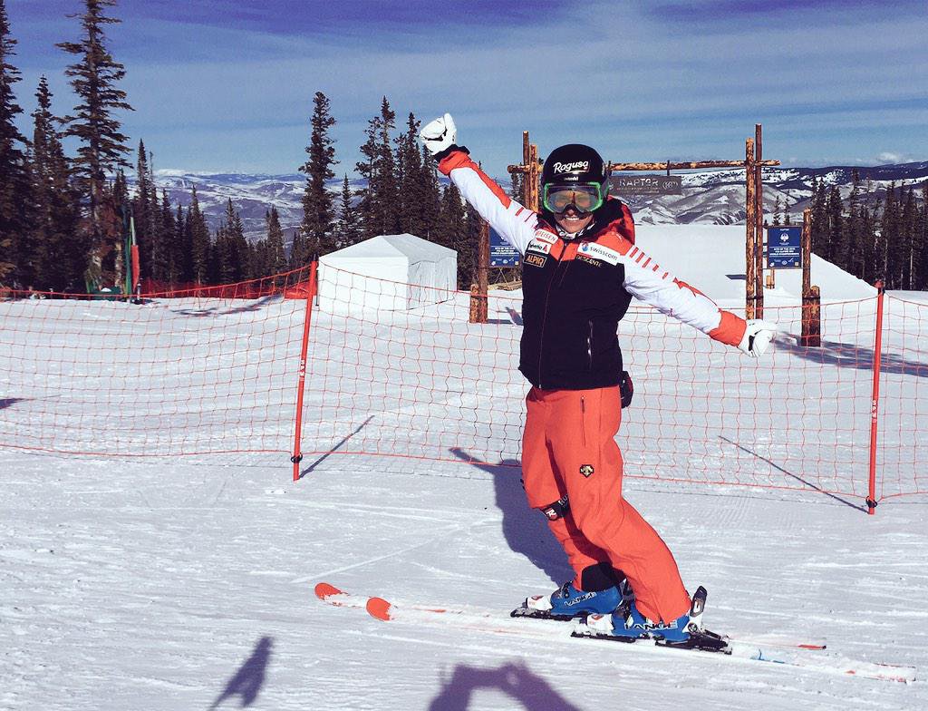 Lara Gut a Facebookon: Helló Kedves Raptor! Újra itt vagyok!