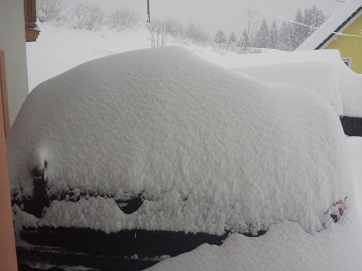Nassfeld (Kép: Apres Ski Bar - Restaurant "Zum Alois")