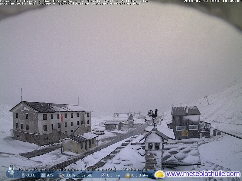 Egy hágó a francia-olasz-svájci hármashatár közelében ma reggel 2188 méter magasan