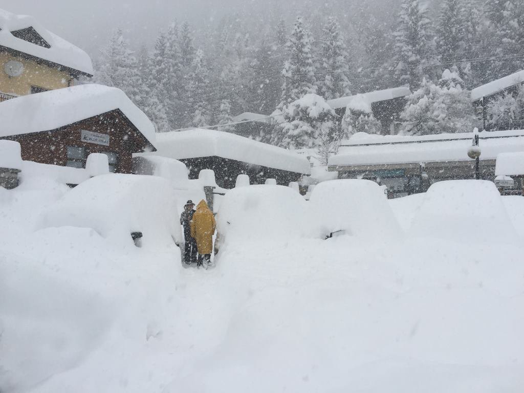 San Domenico (I) 70 cm friss hó