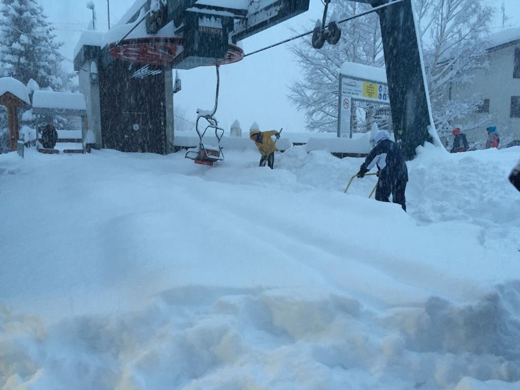 San Domenico (I) 70 cm friss hó