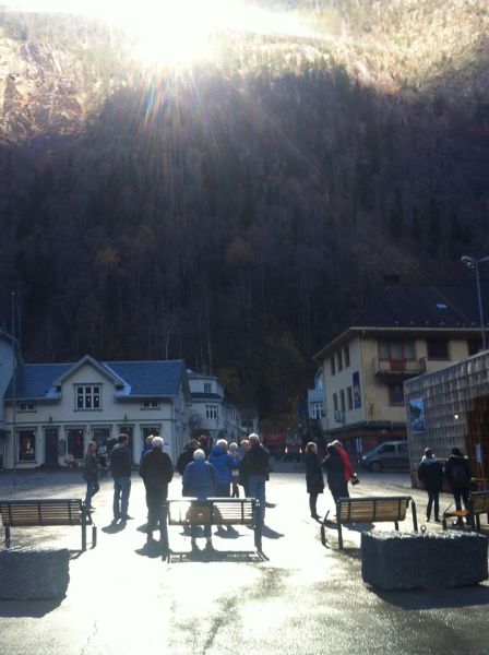 Az első tükrözött napsütés (Kép: Visit Rjukan)