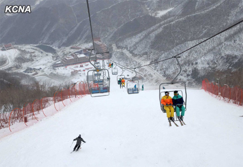 Régi lift (Kép: http://www.nknews.org / KCNA)