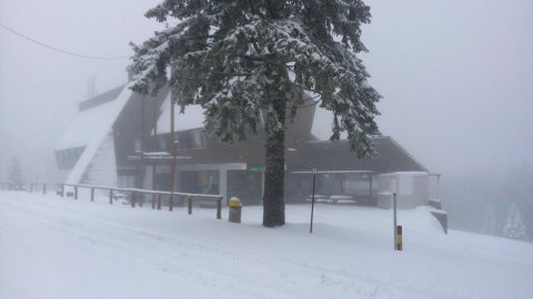 Friss hó a síterepen (Kép: Marprom) 