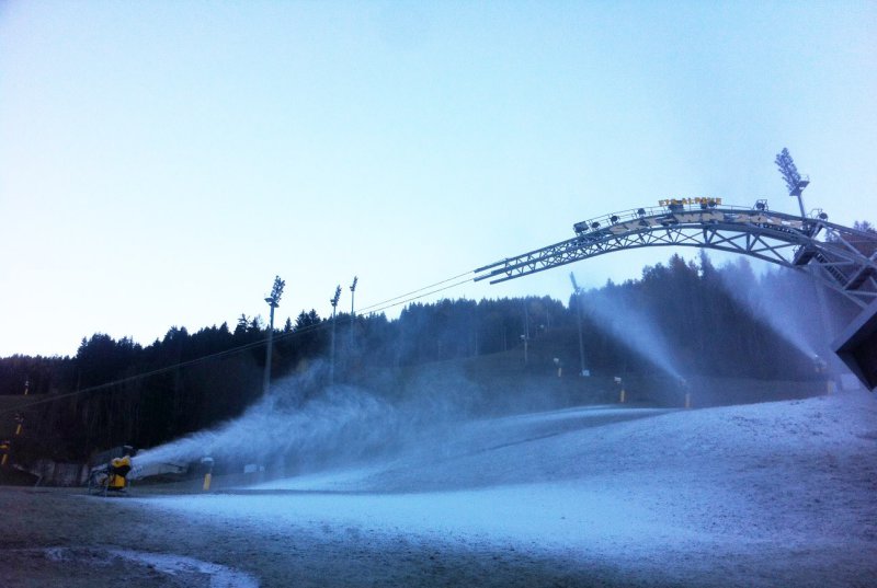 Schladming is kipróbálta a hóágyúkat - Kattints a képre a nagyításhoz