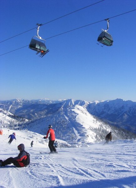 Lefelé a "Családi pálya"