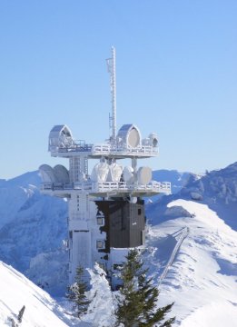 Elektronikai és meterológiai állomás a Hesing-en