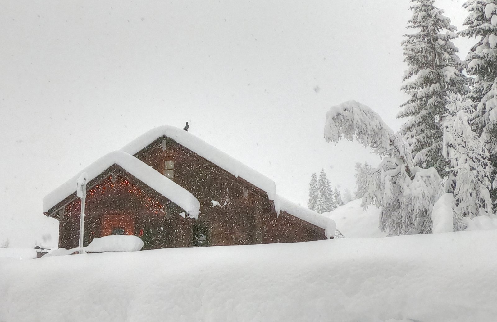 Itt már biztos fehér lesz a Karácsony: Hochkönig hétfő délután - Fotó: Stánicz Balázs